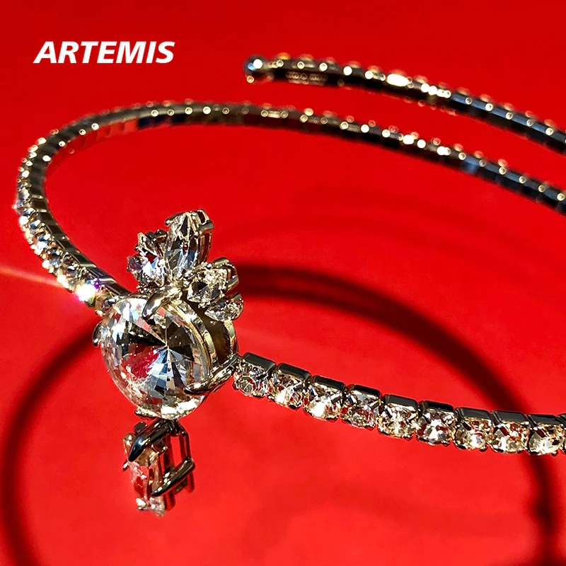 Designer Jewelry Crystal Crown HairHoop HairPin Choker Luxury Set Women Top Quality Brand HairBand Trend
Designer Jewelry Crystal Crown HairHoop HairPin Choker Luxury Set Women Top Quality Brand HairBand Trend