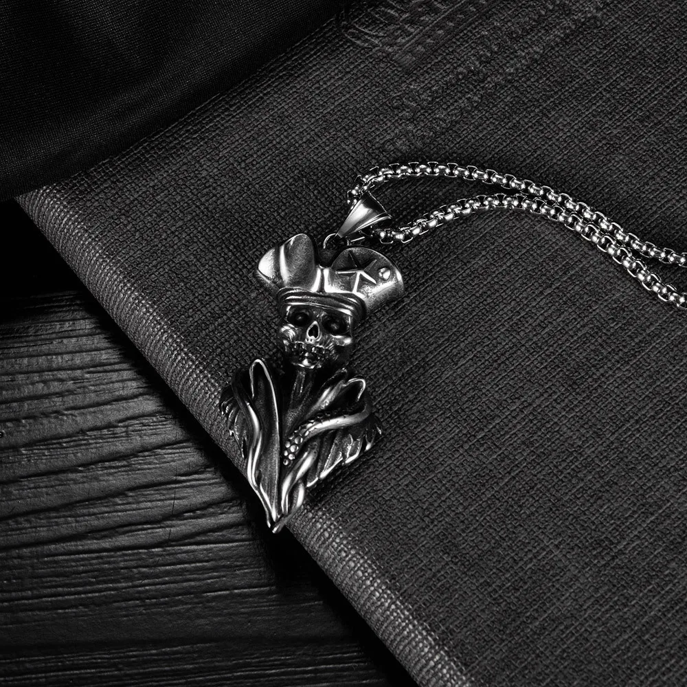 New Hip Hop Domineering Fashion King Skull Necklace Titanium Steel Pendant for Women Men Punk Party Jewelry Gift
New Hip Hop Domineering Fashion King Skull Necklace Titanium Steel Pendant for Women Men Punk Party Jewelry Gift