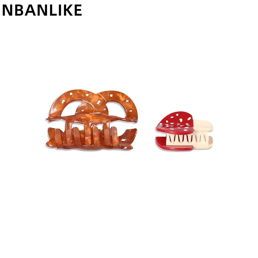 1PC Red Mushroom Acetic Acid Hair Claw For Women Girls 4.9x4cm 8x5cm Korean Style Crab Clip Ponytail Holder
1PC Red Mushroom Acetic Acid Hair Claw For Women Girls 4.9x4cm 8x5cm Korean Style Crab Clip Ponytail Holder