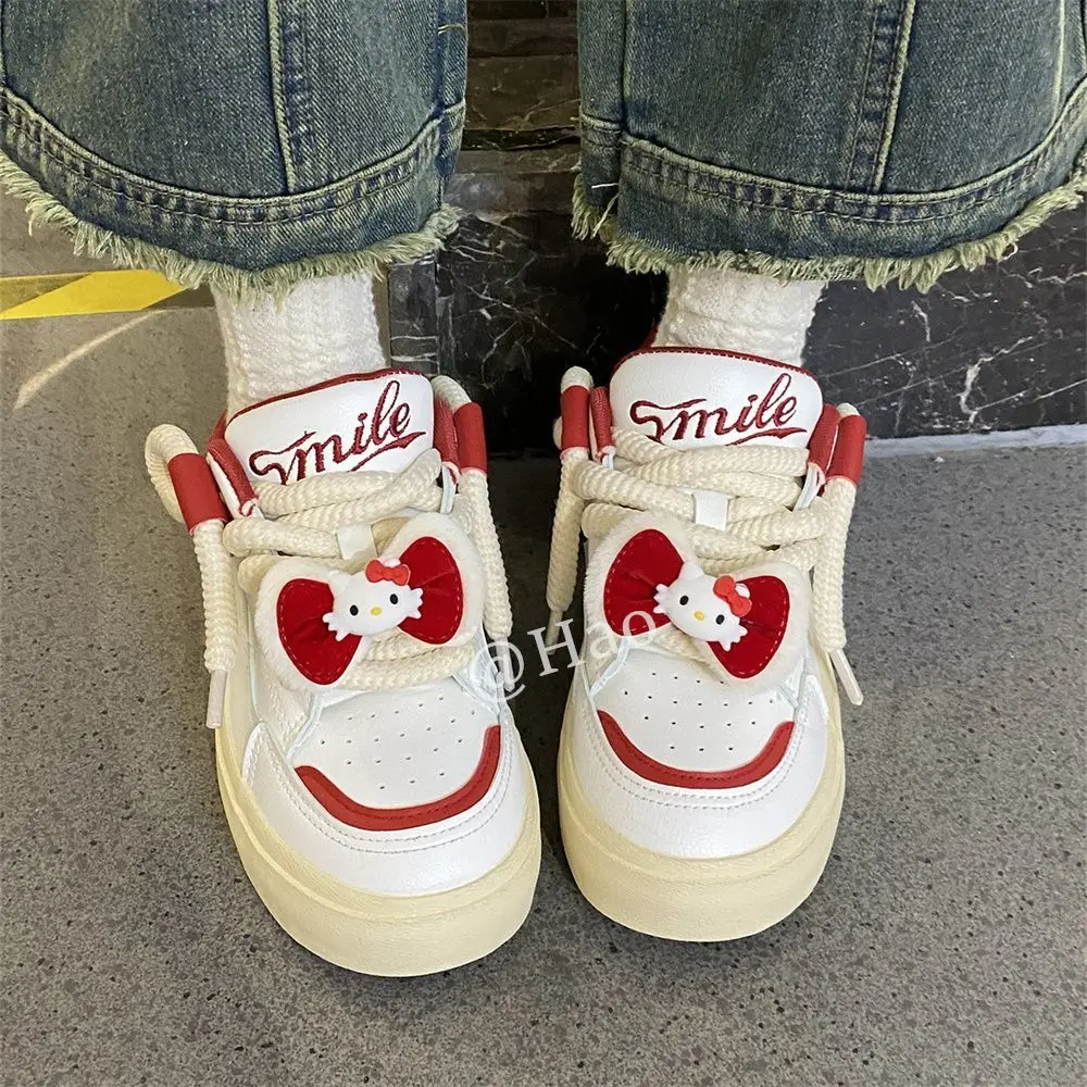Anime Kawaii Sanrio Hello Kitty Women's Skate Shoes Cute Cartoon Ins All-Match Thick-Soled White Shoes Spring and Autumn New
Anime Kawaii Sanrio Hello Kitty Women's Skate Shoes Cute Cartoon Ins All-Match Thick-Soled White Shoes Spring and Autumn New