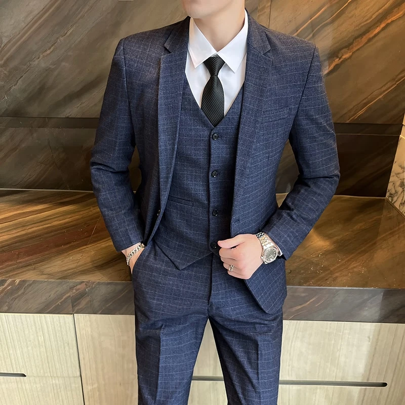 Boutique Autumn/Winter men (suit + vest + trousers) 2022 high-end trend slim-fit personalized small suit smart suit three pieces
Boutique Autumn/Winter men (suit + vest + trousers) 2022 high-end trend slim-fit personalized small suit smart suit three pieces