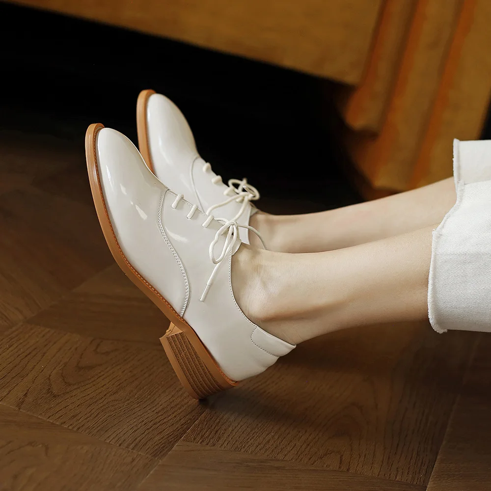 2022 Spring Women Casual Oxford Flats Classical Brogue Shoes Cow Leather Beige Black Dress Oxfords Female Derby Shoes Ladies
2022 Spring Women Casual Oxford Flats Classical Brogue Shoes Cow Leather Beige Black Dress Oxfords Female Derby Shoes Ladies