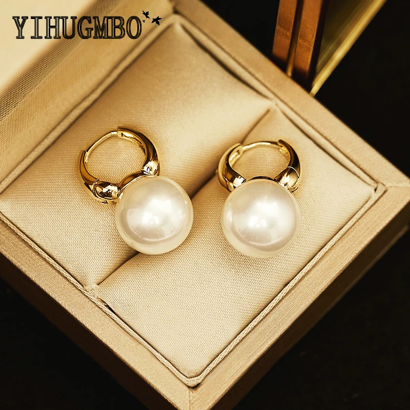 YIHUGMBO Simple Luxurious and Niche Pearl Earrings with Retro Style Pearl Earrings Mini Gold Earrings and Jewelry
YIHUGMBO Simple Luxurious and Niche Pearl Earrings with Retro Style Pearl Earrings Mini Gold Earrings and Jewelry