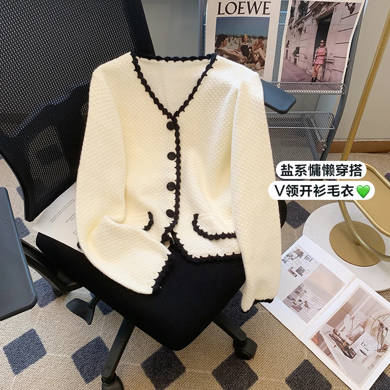 Solid Color Sweater Women's Coat New Design Sense Elegant Style Loose V-neck Single Breasted Knitted Cardigan Women's Clothes
Solid Color Sweater Women's Coat New Design Sense Elegant Style Loose V-neck Single Breasted Knitted Cardigan Women's Clothes