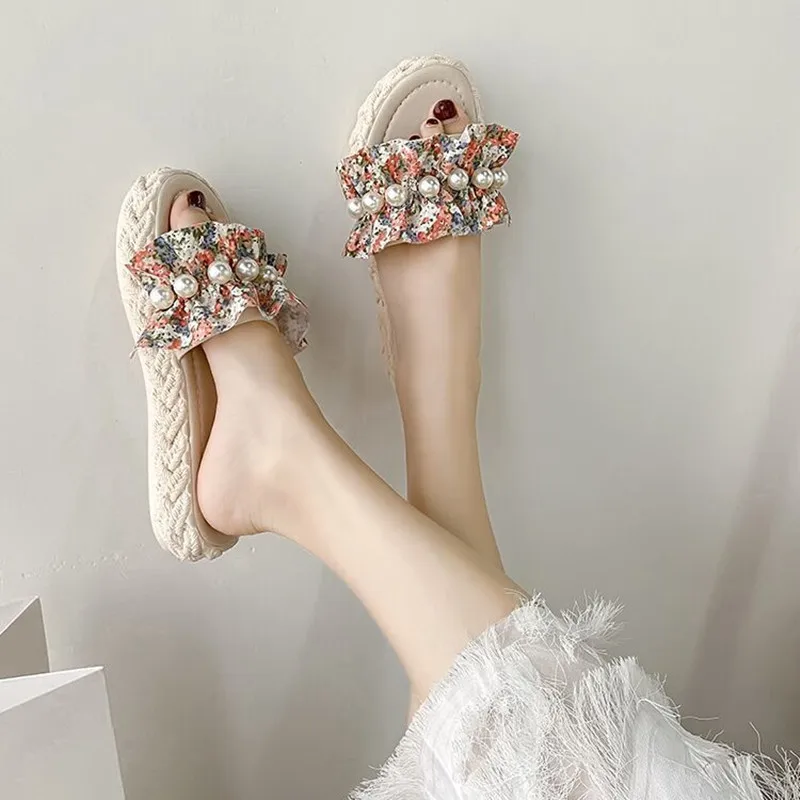 2022 Summer Outer Wear Net Red Fashion Zara Ladies Slippers Open Toe Elegant Ladies Sandals Pearl Flat Soft Beach Home Shoes
2022 Summer Outer Wear Net Red Fashion Zara Ladies Slippers Open Toe Elegant Ladies Sandals Pearl Flat Soft Beach Home Shoes