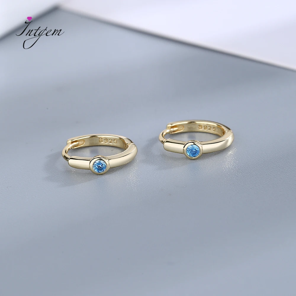 925 Sterling Silver Blue Zircon Stone Elegant Hoop Earrings For Women Gold Color Earring Fashion Jewelry 
925 Sterling Silver Blue Zircon Stone Elegant Hoop Earrings For Women Gold Color Earring Fashion Jewelry