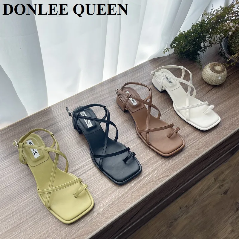 2022 New Fashion Sandals Women Low Heel Square Toe Narrow Band Sandal Casual Slipper Beach Shoes Vintage Clip Toe Sandalia Mujer
2022 New Fashion Sandals Women Low Heel Square Toe Narrow Band Sandal Casual Slipper Beach Shoes Vintage Clip Toe Sandalia Mujer