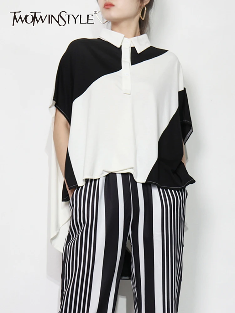 TWOTWINSTYLE Loose Color Block T Shirt For Women Lapel Half Puff Sleeve Casual T Shirts Female Fashion New Clothing 2022 Style
TWOTWINSTYLE Loose Color Block T Shirt For Women Lapel Half Puff Sleeve Casual T Shirts Female Fashion New Clothing 2022 Style
