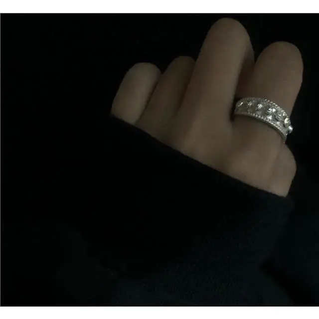 2022 New Ring Liangshan Yi Silver Ring Pure Handmade Exquisite Simple Men's and Women's Fashion Niche
2022 New Ring Liangshan Yi Silver Ring Pure Handmade Exquisite Simple Men's and Women's Fashion Niche