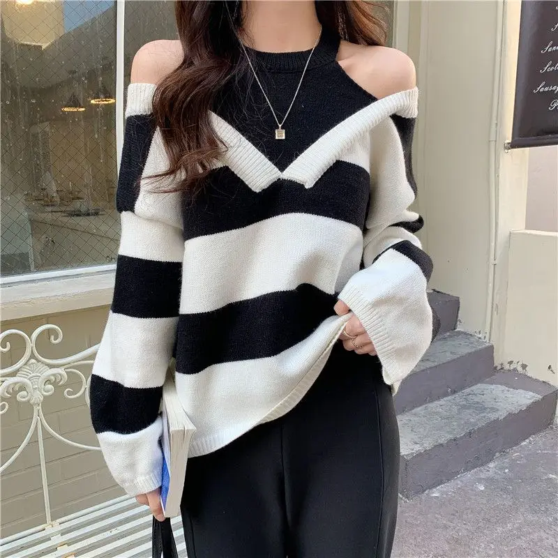Simple patchwork striped basic fashion long sleeve loose style simple women female causal sweater
Simple patchwork striped basic fashion long sleeve loose style simple women female causal sweater