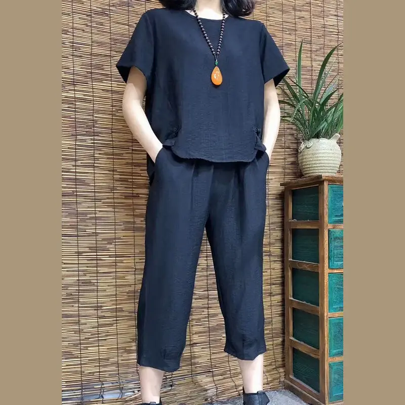 2022 Summer New Literary Retro Women's Pants Suit Leisure Buckle Design Hem Two Piece Set Loose Black Cotton Linen Pant Sets
2022 Summer New Literary Retro Women's Pants Suit Leisure Buckle Design Hem Two Piece Set Loose Black Cotton Linen Pant Sets