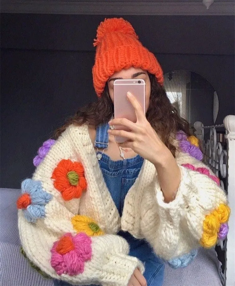 2022 Winter Women's Cardigans Multicolor Floral Knitted Decoration Long Sleeve Loose Coats Warm Sweaters Handmade Knitting
2022 Winter Women's Cardigans Multicolor Floral Knitted Decoration Long Sleeve Loose Coats Warm Sweaters Handmade Knitting