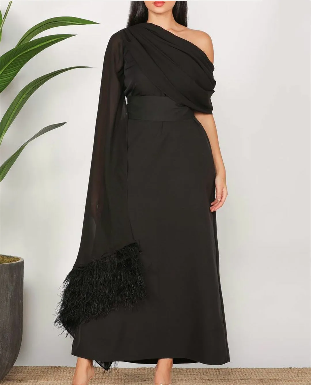 Elegant Long Chiffon Evening Dresses With Feathers فساتين السهرة A-Line Pleated Ankle Length Prom Dress Robe de soirée for Women
Elegant Long Chiffon Evening Dresses With Feathers فساتين السهرة A-Line Pleated Ankle Length Prom Dress Robe de soirée for Women