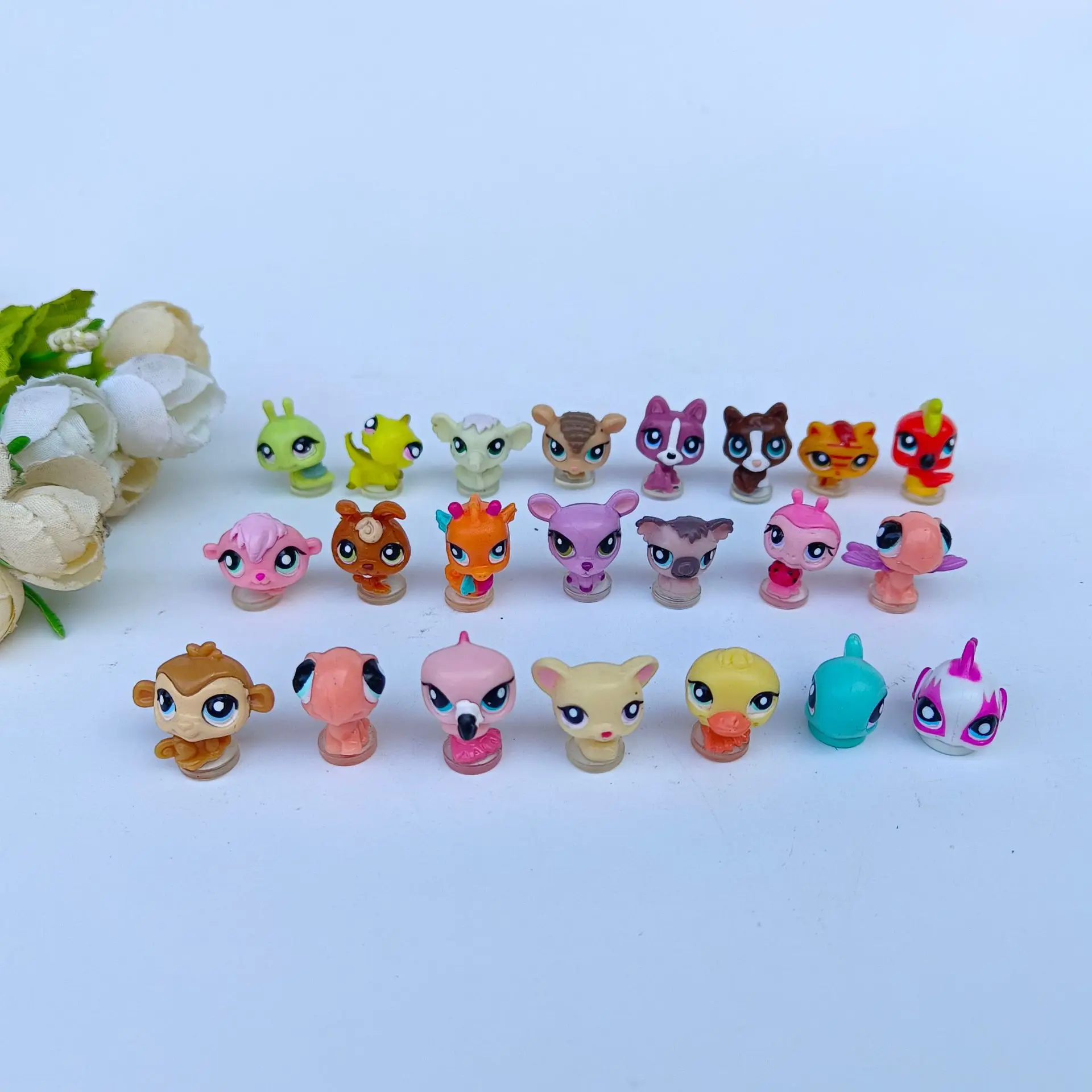 Random 10/20pcs 1-2cm Littlest Pet With Base Baby Shop Mini Figure Original LPS Super Tiny Animal Cat Bird Kids Toy Collection
Random 10/20pcs 1-2cm Littlest Pet With Base Baby Shop Mini Figure Original LPS Super Tiny Animal Cat Bird Kids Toy Collection