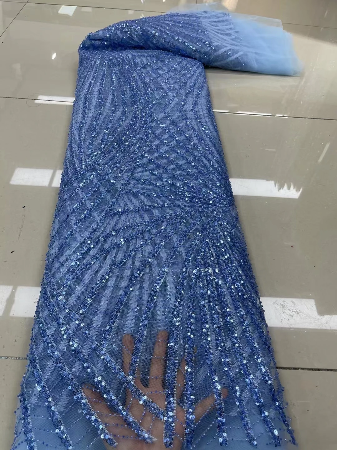 Latest Africa Embroidered Tulle Net Fabric With Beads High Quality Luxury Sequins Net Lace For Evening Or Party Dress
Latest Africa Embroidered Tulle Net Fabric With Beads High Quality Luxury Sequins Net Lace For Evening Or Party Dress
