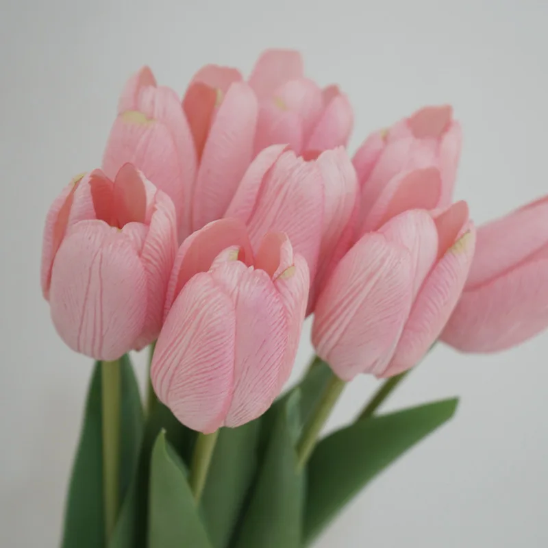 10Pc Feel Moisturizing Tulip Artificial Real Touch Tulips Flower Wedding Brdial Bouquet Party Home Decoration Flower Arrangement
10Pc Feel Moisturizing Tulip Artificial Real Touch Tulips Flower Wedding Brdial Bouquet Party Home Decoration Flower Arrangement