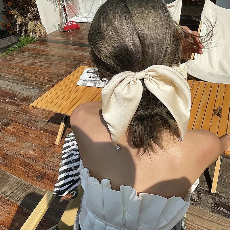 New Women Pearls Bow Hairpin Summer Chiffon Bowknot Stain Bow Barrettes Women Solid Color Ponytail Clip Hair Accessories
New Women Pearls Bow Hairpin Summer Chiffon Bowknot Stain Bow Barrettes Women Solid Color Ponytail Clip Hair Accessories