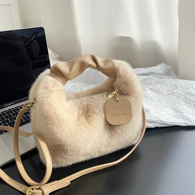 Faux Fur Handbags for Women Warm Plush Tote Bag Shopping Bag Wallets Winter HandBag Shoulder Bag Ladies Female Casual Purses
Faux Fur Handbags for Women Warm Plush Tote Bag Shopping Bag Wallets Winter HandBag Shoulder Bag Ladies Female Casual Purses