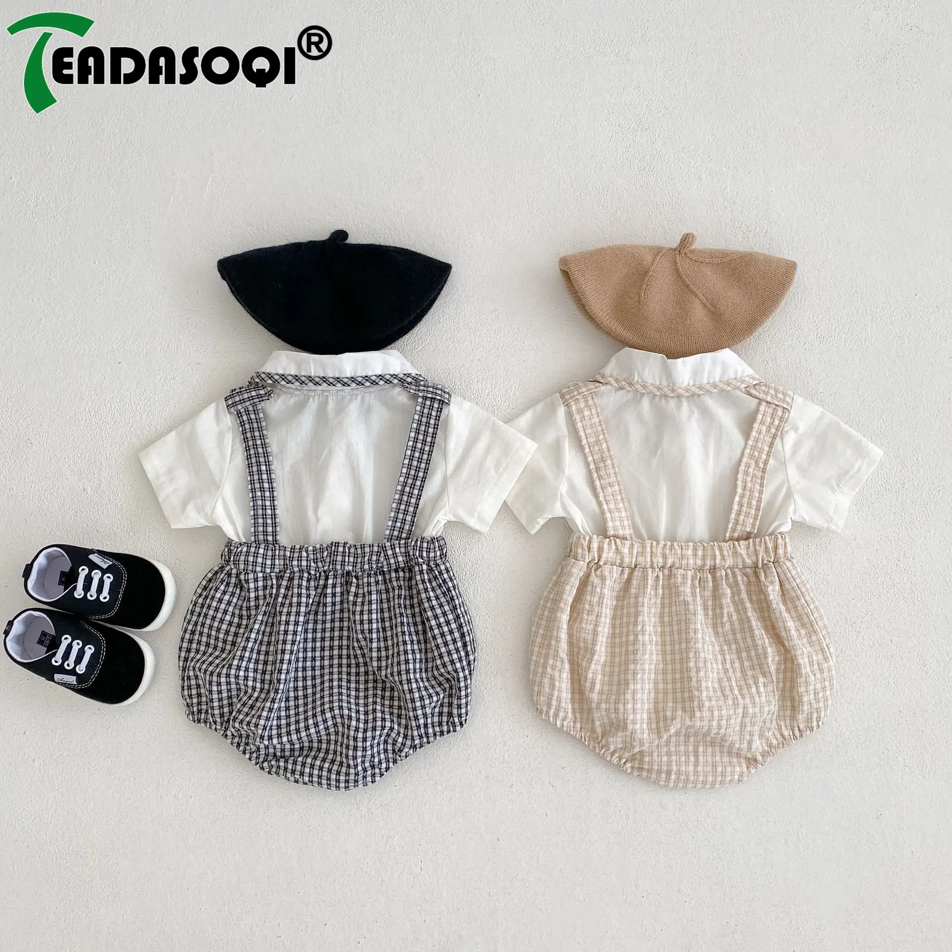 Summer One-pieces Bodysuit 유아복 Kids Baby Girls Boys Peter Pan Collar Patch Plaid Bow Tie Fake Two Pieces Outwear Infant Newborn 
Summer One-pieces Bodysuit 유아복 Kids Baby Girls Boys Peter Pan Collar Patch Plaid Bow Tie Fake Two Pieces Outwear Infant Newborn