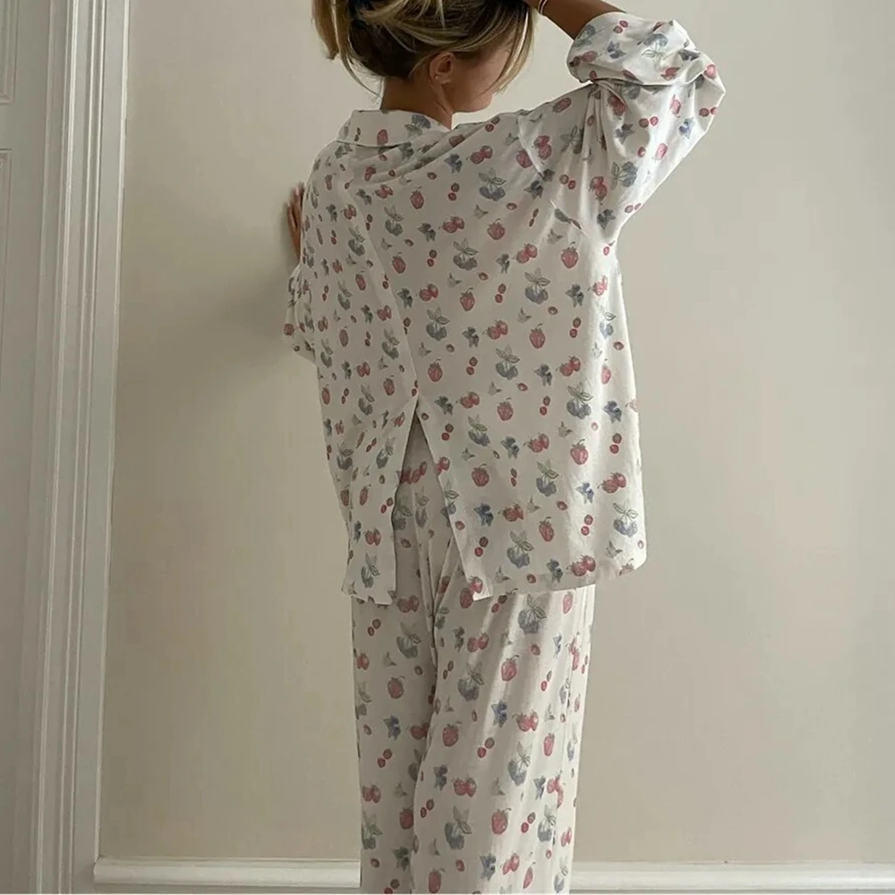 Women Y2K 2 Piece Floral Lounge Set Long Sleeve Button Down Shirt Wide Leg Pants+Top Outfits Matching Sets Print Fashion Pajamas
Women Y2K 2 Piece Floral Lounge Set Long Sleeve Button Down Shirt Wide Leg Pants+Top Outfits Matching Sets Print Fashion Pajamas