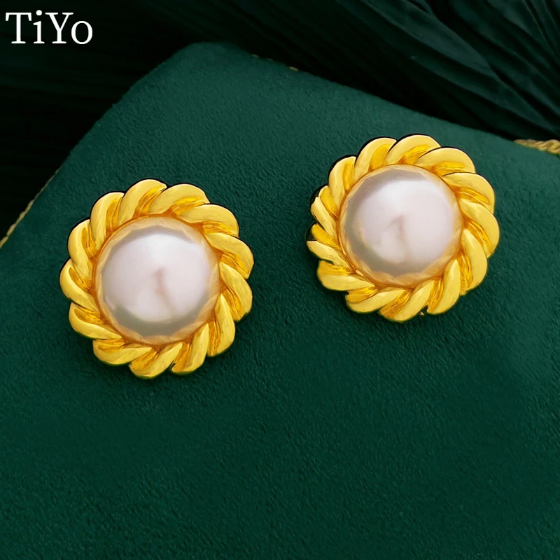 Retro Jewelry Round Pearl Earrings 925 Silver Needle Elegant Temperament High Quality Copper Gold Color Stud Earrings For Women
Retro Jewelry Round Pearl Earrings 925 Silver Needle Elegant Temperament High Quality Copper Gold Color Stud Earrings For Women