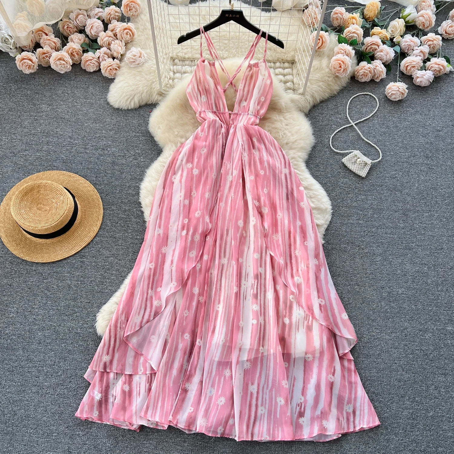 Женский длинный сарафан с открытой спиной, розовое пляжное плиссированное платье миди с глубоким V-образным вырезом, расклешенное платье для отдыха, лето 
Женский длинный сарафан с открытой спиной, розовое пляжное плиссированное платье миди с глубоким V-образным вырезом, расклешенное платье для отдыха, лето