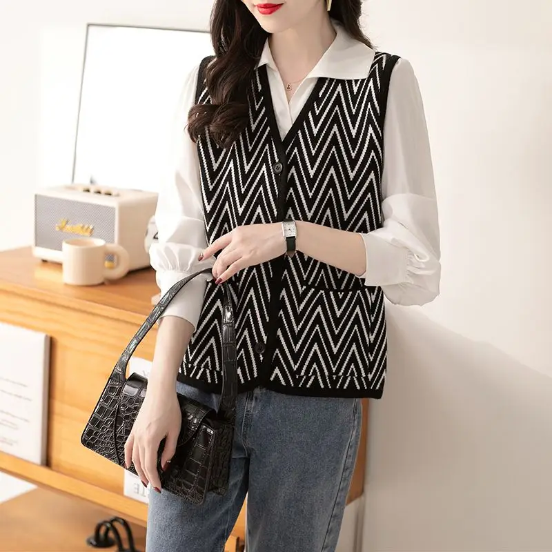 Autumn Winter New Elegant Style Plaid Sweater Women's Knitted Vest Coat Female Waistcoat
Autumn Winter New Elegant Style Plaid Sweater Women's Knitted Vest Coat Female Waistcoat