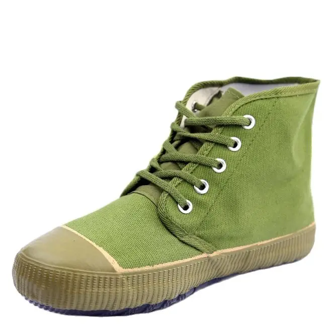 Chinese Jiefang shoes men's and women's non-slip wear-resistant rubber vulcanized canvas shoes green 
Chinese Jiefang shoes men's and women's non-slip wear-resistant rubber vulcanized canvas shoes green
