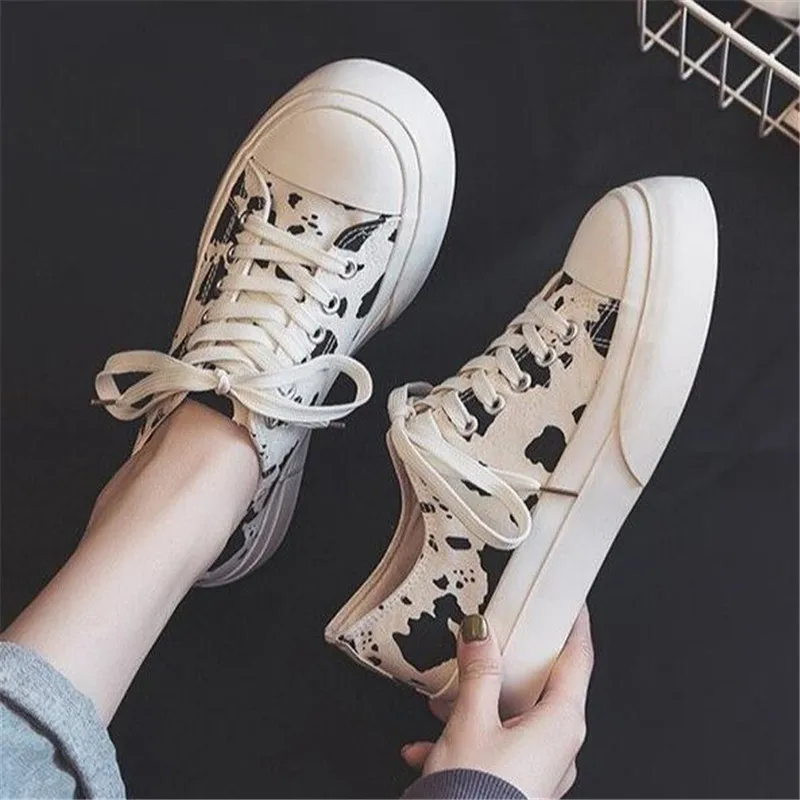 New Women's Canvas Shoes Fashion Sneakers Round Toe Lace Up Thick Bottom Non-Slip Comfortable Women's Casual Shoes
New Women's Canvas Shoes Fashion Sneakers Round Toe Lace Up Thick Bottom Non-Slip Comfortable Women's Casual Shoes