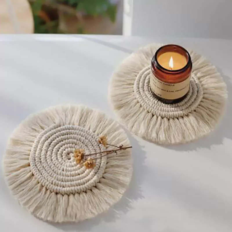 2022New Color Insulation Mats Kitchen Supplies with Tassel Multi Purpose Hand Woven Cotton Rope Bohemia Style Cup Mat
2022New Color Insulation Mats Kitchen Supplies with Tassel Multi Purpose Hand Woven Cotton Rope Bohemia Style Cup Mat