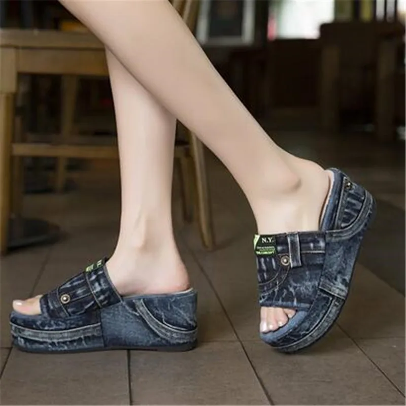 Women Denim Slides Summer Sandals Women Slip On Wedges Platform Casual Open Toe Fashion Shoes Leisure Comfy Heels 
Women Denim Slides Summer Sandals Women Slip On Wedges Platform Casual Open Toe Fashion Shoes Leisure Comfy Heels