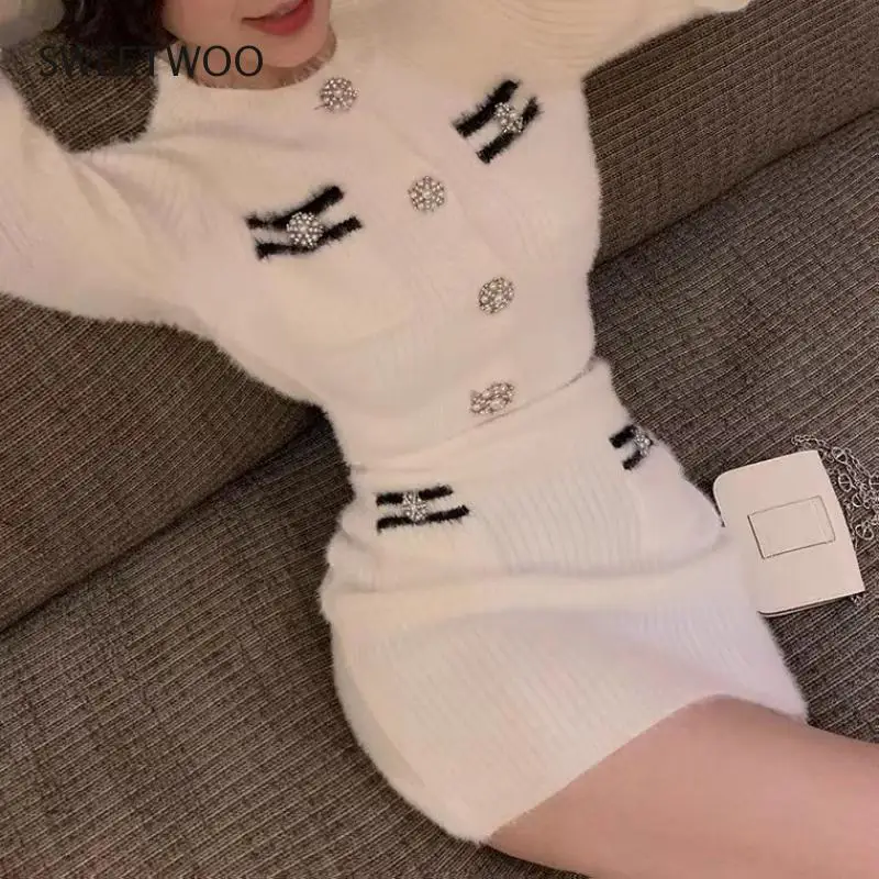 2Pcs Set White Cardigans Vintage Contrast Colr Korean Chic Sweet Women Sweaters Autumn Winter Ins Mujer Fashion Tide Slim 2022
2Pcs Set White Cardigans Vintage Contrast Colr Korean Chic Sweet Women Sweaters Autumn Winter Ins Mujer Fashion Tide Slim 2022