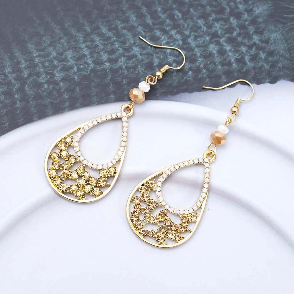 Fashion Hollowed Zinc Alloy Inlaid Rhinestone Cute Drop Earrings For Women Aesthetic Trending Products Temperament Girls Jewelry
Fashion Hollowed Zinc Alloy Inlaid Rhinestone Cute Drop Earrings For Women Aesthetic Trending Products Temperament Girls Jewelry