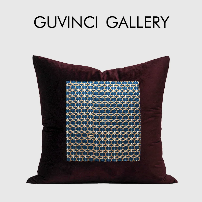 Винтажная бархатная наволочка GUVINCI GALLERY бордового цвета, роскошная вышитая Геометрическая наволочка в виде сот для дивана или кровати
Винтажная бархатная наволочка GUVINCI GALLERY бордового цвета, роскошная вышитая Геометрическая наволочка в виде сот для дивана или кровати