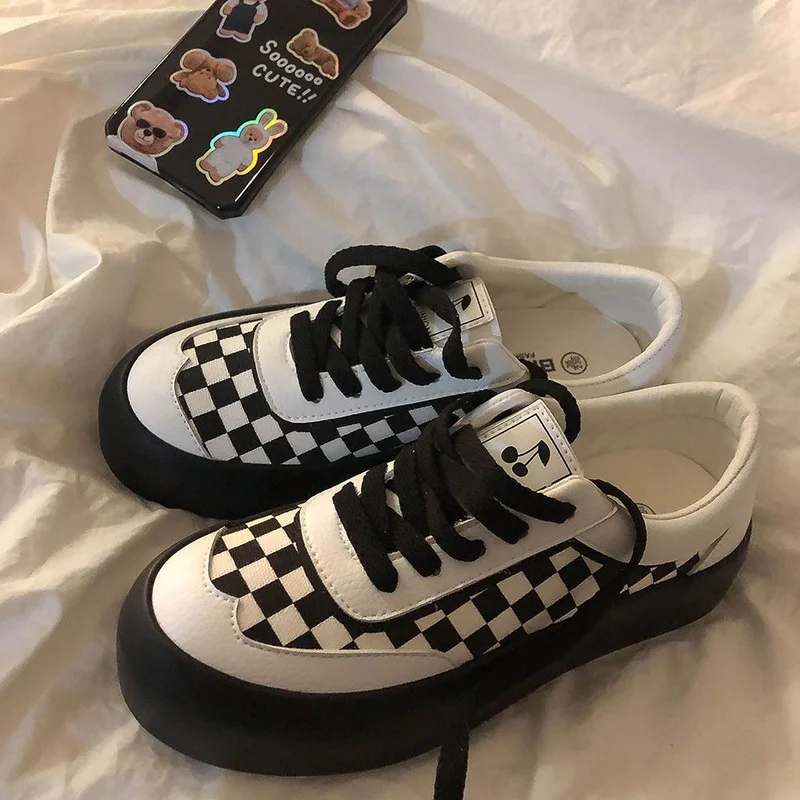 HOUZHOU Japanese Women Checkerboard Design Platform Casual Sneakers Sports Vulcanize Shoes Running Canvas Tennis Basket Harajuku
HOUZHOU Japanese Women Checkerboard Design Platform Casual Sneakers Sports Vulcanize Shoes Running Canvas Tennis Basket Harajuku