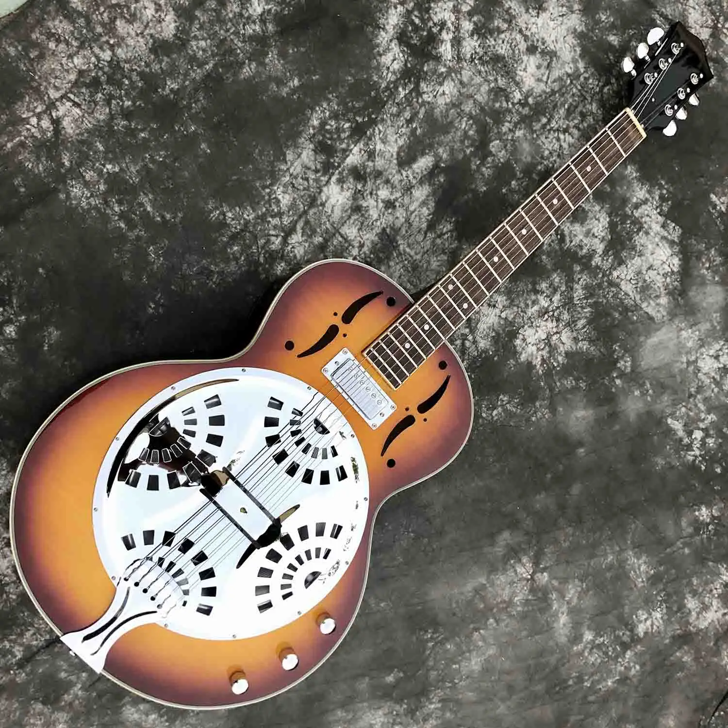Custom Cherry Burst Dob Reson Steel Electric Guitar with Flamed Maple Top Accept OEM Guitar Bass
Custom Cherry Burst Dob Reson Steel Electric Guitar with Flamed Maple Top Accept OEM Guitar Bass