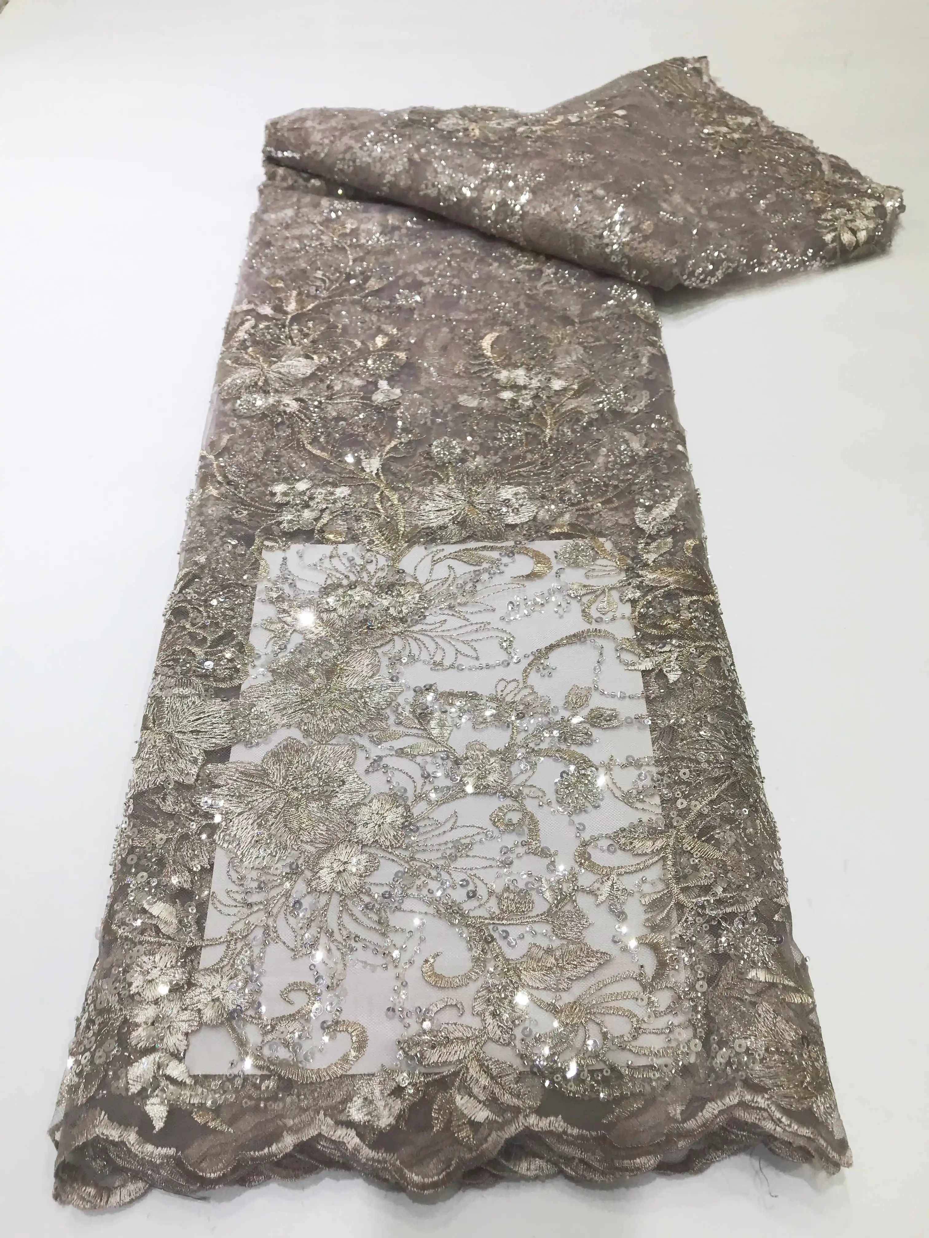 High-end Embroidered African Lace Fabric Grand Decoration Flowers Net Hollowed Out Delicate Lace with for Evening Dress WJLN25
High-end Embroidered African Lace Fabric Grand Decoration Flowers Net Hollowed Out Delicate Lace with for Evening Dress WJLN25