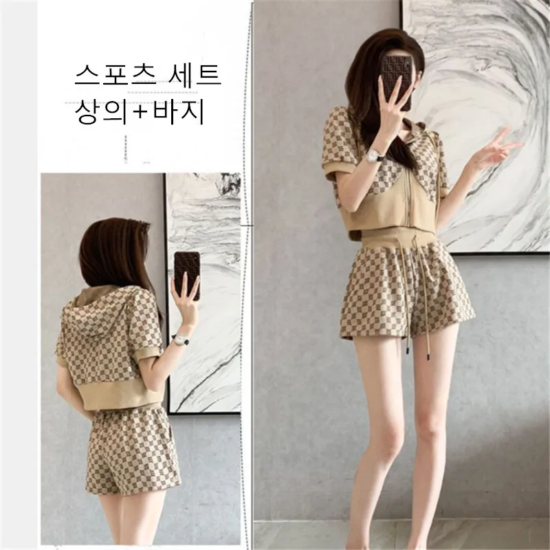 Golf Suit 2023 Spring Summer Utaa Golf Wear T-shirt Women's Golf Wear New Goods Golf Clothing 2-piece Set Women's Golf Clothing
Golf Suit 2023 Spring Summer Utaa Golf Wear T-shirt Women's Golf Wear New Goods Golf Clothing 2-piece Set Women's Golf Clothing