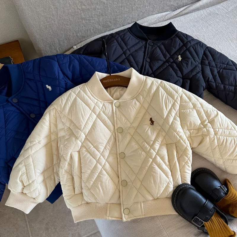 Children's Clothing 2022 Winter New Boys and Girls Embroidery Thickening Cotton Clothes Baby Puffer Jacket Baseball Uniform
Children's Clothing 2022 Winter New Boys and Girls Embroidery Thickening Cotton Clothes Baby Puffer Jacket Baseball Uniform