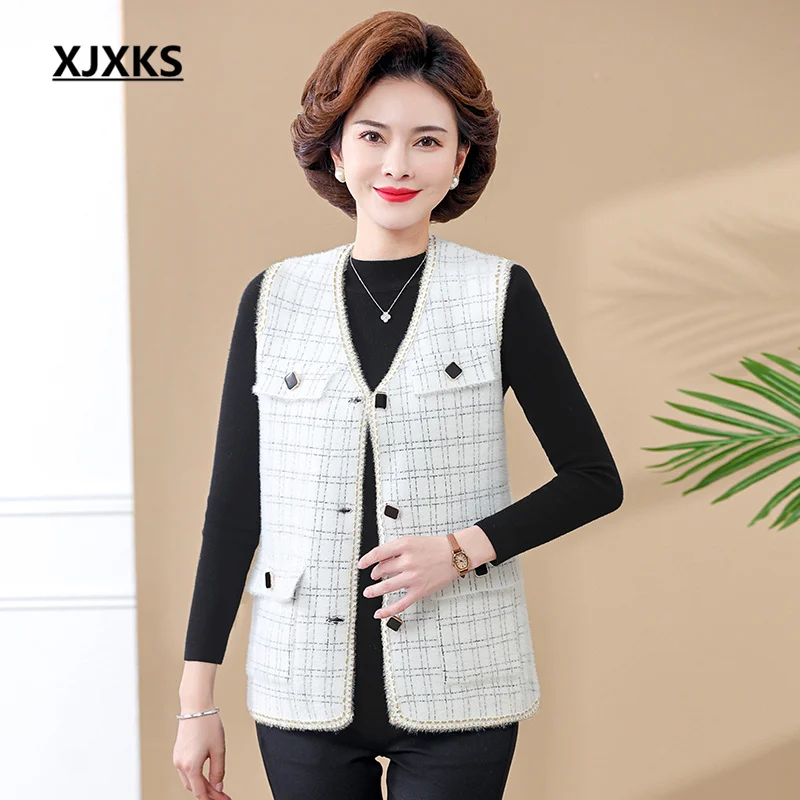 XJXKS 2023 Autumn And Winter New Fashion V-neck Single-breasted Cardigan Women's Sleeveless Sweater Loose Oversize Outer Vest 
XJXKS 2023 Autumn And Winter New Fashion V-neck Single-breasted Cardigan Women's Sleeveless Sweater Loose Oversize Outer Vest
