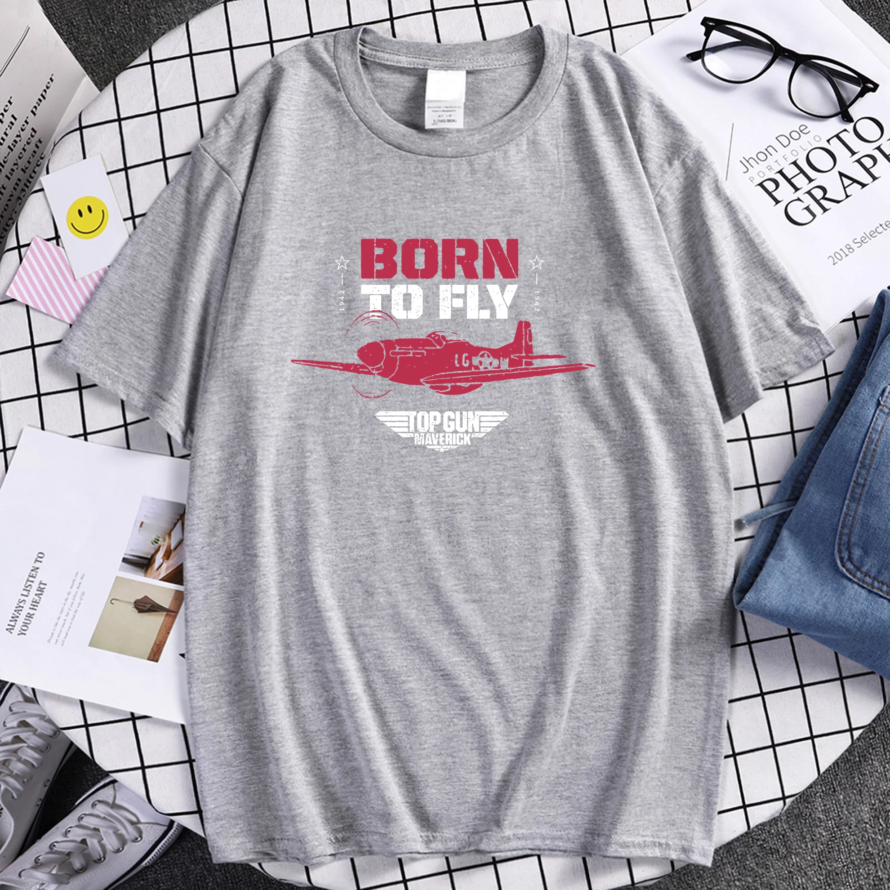 Amazing Male Tees Men T-shirt Casual Oversized Top Gun Born To Fly T-shirt Women T-shirts Graphic Short Sleeve Ladies T Shirt
Amazing Male Tees Men T-shirt Casual Oversized Top Gun Born To Fly T-shirt Women T-shirts Graphic Short Sleeve Ladies T Shirt