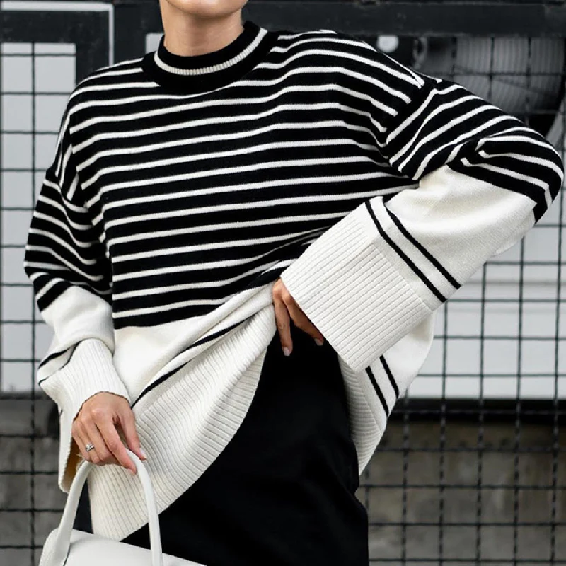 Striped Split Turtleneck Women Sweater Long Flare Sleeve Knitted Oversized Autumn Winter Female Pullover Fashion Long Sleeve Top 
Striped Split Turtleneck Women Sweater Long Flare Sleeve Knitted Oversized Autumn Winter Female Pullover Fashion Long Sleeve Top