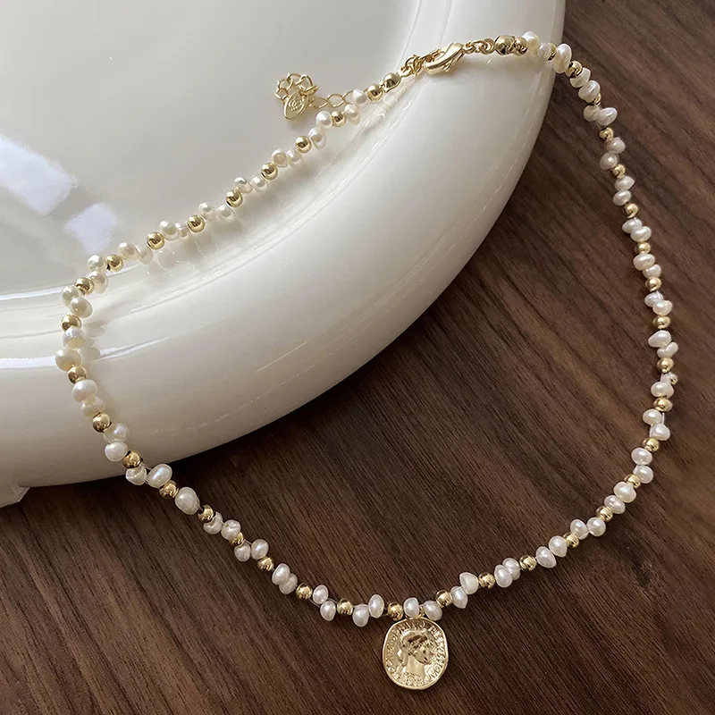 Minar Vintage Genuine Freshwater Pearl Chokers Necklace for Women Gold Color Queen Portrait Coin Pendant Necklaces Pendientes
Minar Vintage Genuine Freshwater Pearl Chokers Necklace for Women Gold Color Queen Portrait Coin Pendant Necklaces Pendientes