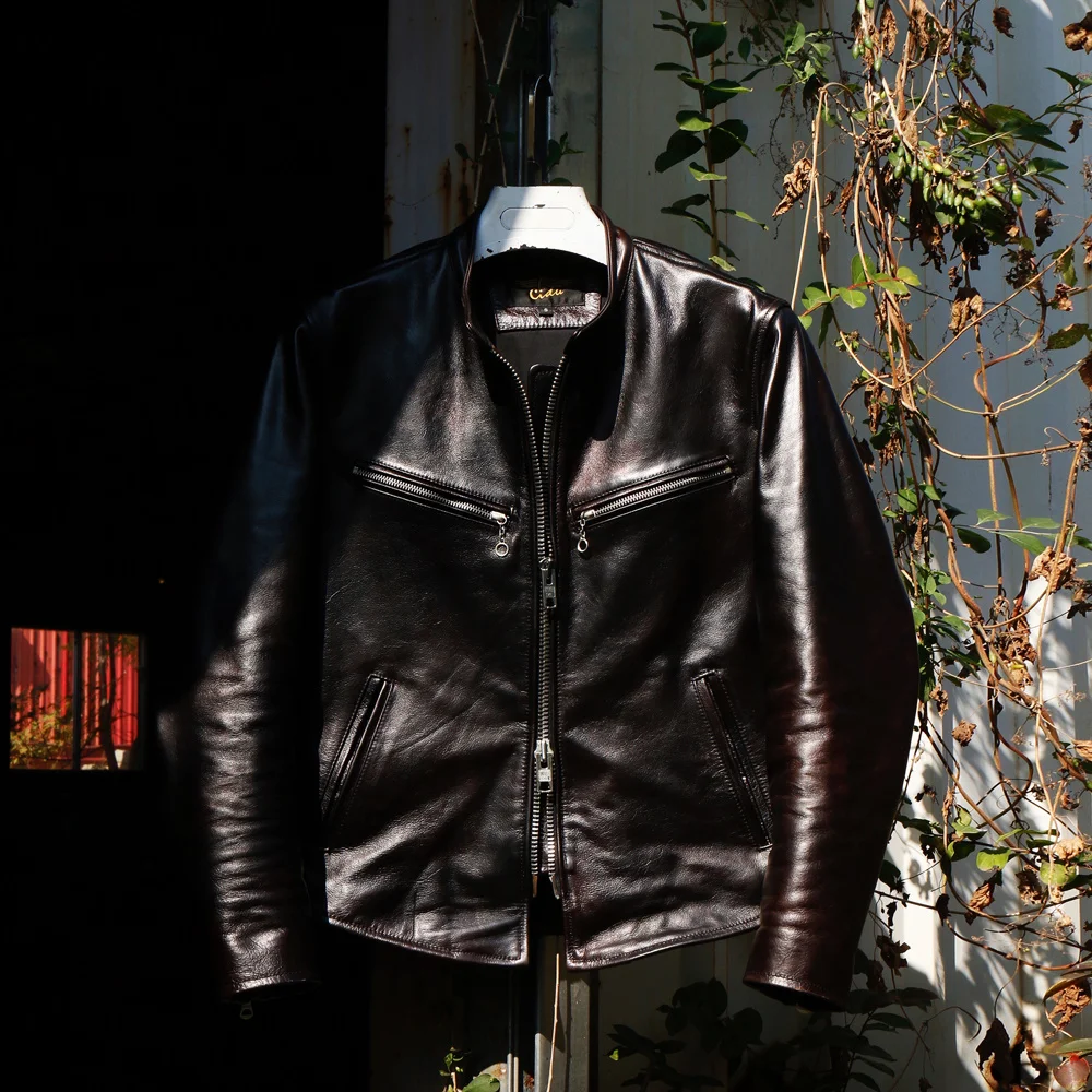 Free shipping.Brand classic motor rider J100 leather jacket.hard deep brown slim cowhide coat.men quality leather cloth.
Free shipping.Brand classic motor rider J100 leather jacket.hard deep brown slim cowhide coat.men quality leather cloth.