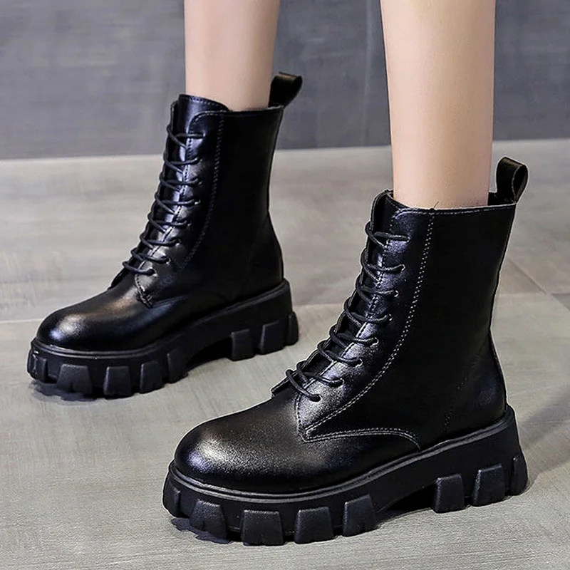 Women Ankle Boots 2022 Women's Thick Winter Boots Women Shoes Black Platform Combat Boots Plus Cotton Warmth Designer Punk Goth
Women Ankle Boots 2022 Women's Thick Winter Boots Women Shoes Black Platform Combat Boots Plus Cotton Warmth Designer Punk Goth
