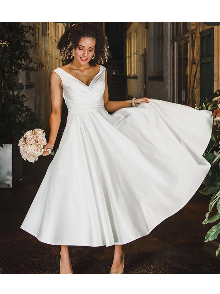 Deep V-Neck Wedding Dress Ankle Length Sleeveless Bridal Gown Elegant Simple Satin Back Zipper Robe De Mariée
Deep V-Neck Wedding Dress Ankle Length Sleeveless Bridal Gown Elegant Simple Satin Back Zipper Robe De Mariée