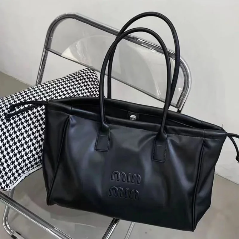MBTI Black Tote Bags for Women Vintage Luxury Designer String Shoulder Bag Large Capacity Shopper All-match Fashion New Handbag
MBTI Black Tote Bags for Women Vintage Luxury Designer String Shoulder Bag Large Capacity Shopper All-match Fashion New Handbag