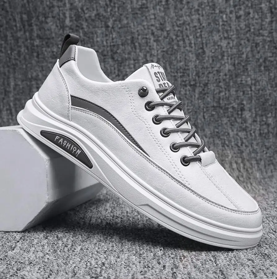 Casual Leather Shoes For Men Soft Skateboard Elastic Band Board Shoe Flats Outdoor Walking Male Sports White Sneakers Comfort
Casual Leather Shoes For Men Soft Skateboard Elastic Band Board Shoe Flats Outdoor Walking Male Sports White Sneakers Comfort