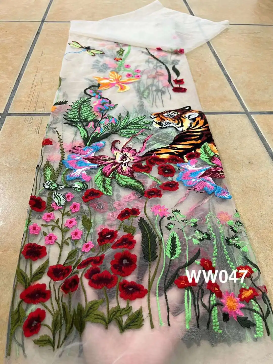 Вышивка высокого качества, французская Тюлевая сетка, кружево, африканская ткань с вышивкой из разноцветных ниток для вечерних платьев, мод... 
Вышивка высокого качества, французская Тюлевая сетка, кружево, африканская ткань с вышивкой из разноцветных ниток для вечерних платьев, мод...