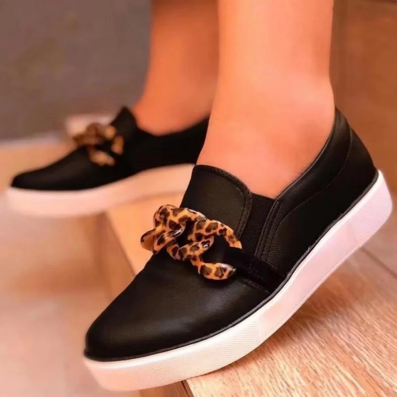 2022 New Slip on Chain White Shoes Woman Flat PU Leather Loafers Ladies Designer Korean Sneakers Casual Sports Shoes Tennis
2022 New Slip on Chain White Shoes Woman Flat PU Leather Loafers Ladies Designer Korean Sneakers Casual Sports Shoes Tennis